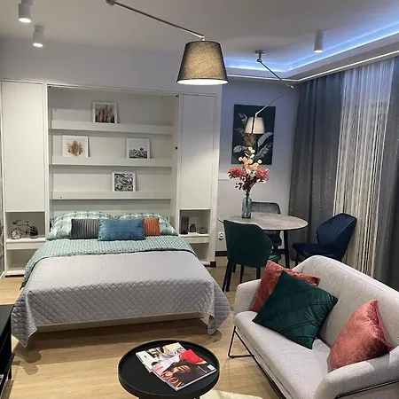 New Comfortable With Balcony And Sauna On Klimieckiego Street Apartamento *