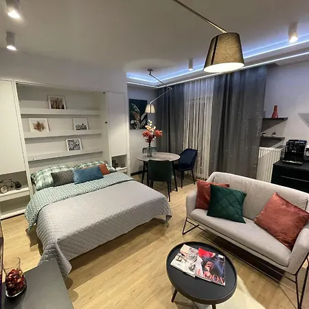 Apartamento New Comfortable With Balcony And Sauna On Klimieckiego Street *